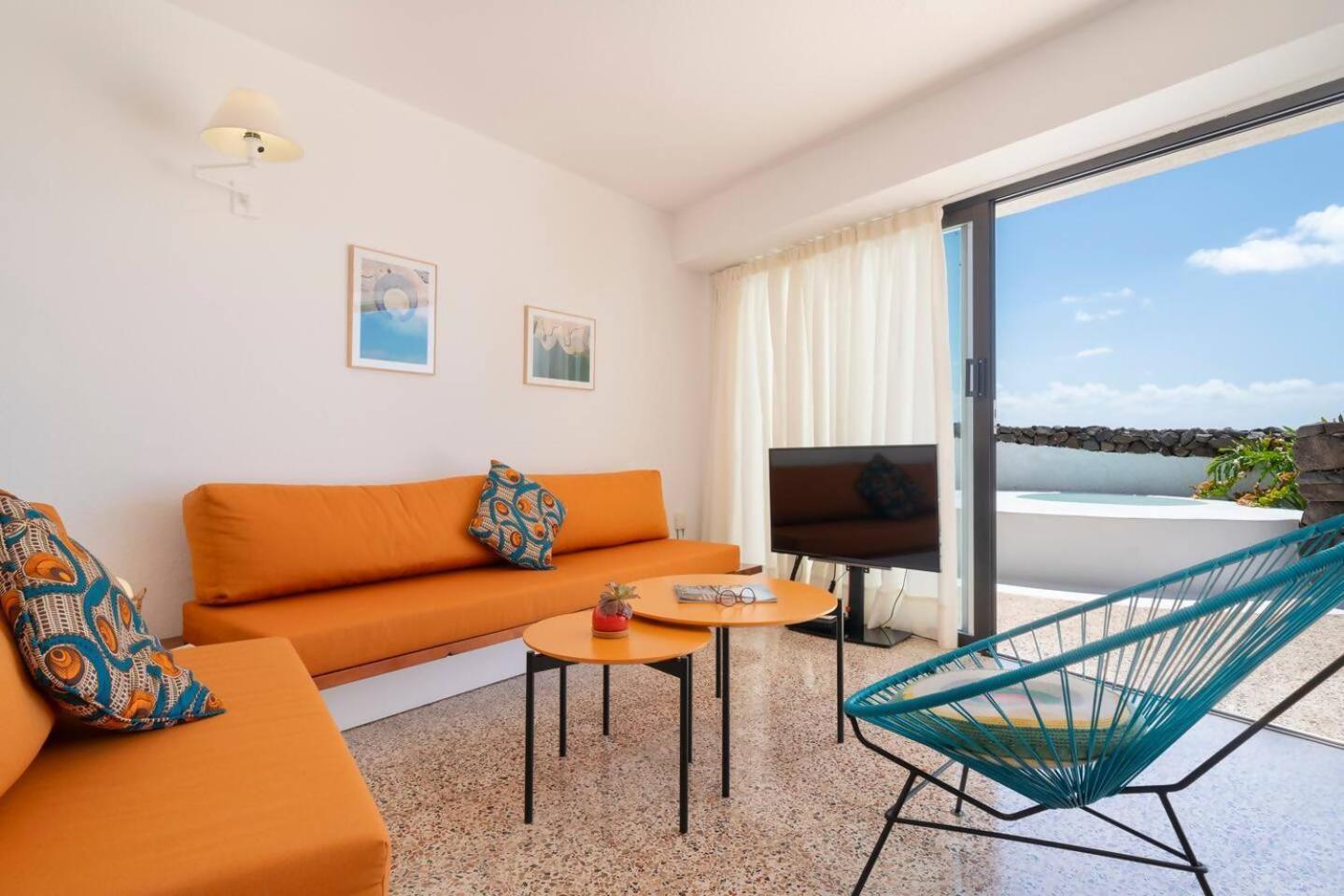 Lanzarote Famara Beach Bungalow ภายนอก รูปภาพ