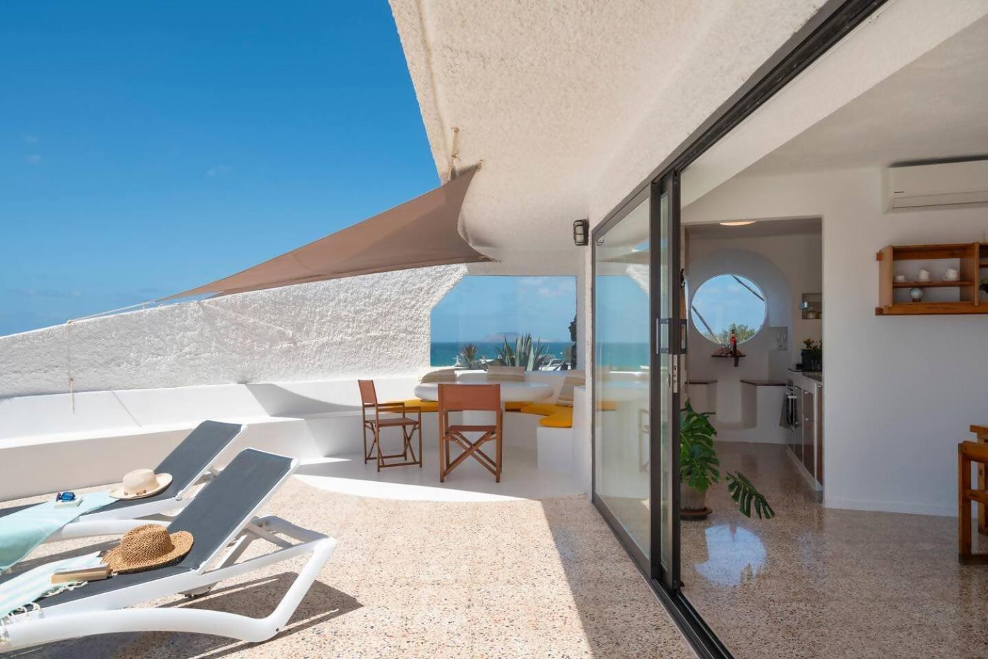 Lanzarote Famara Beach Bungalow ภายนอก รูปภาพ